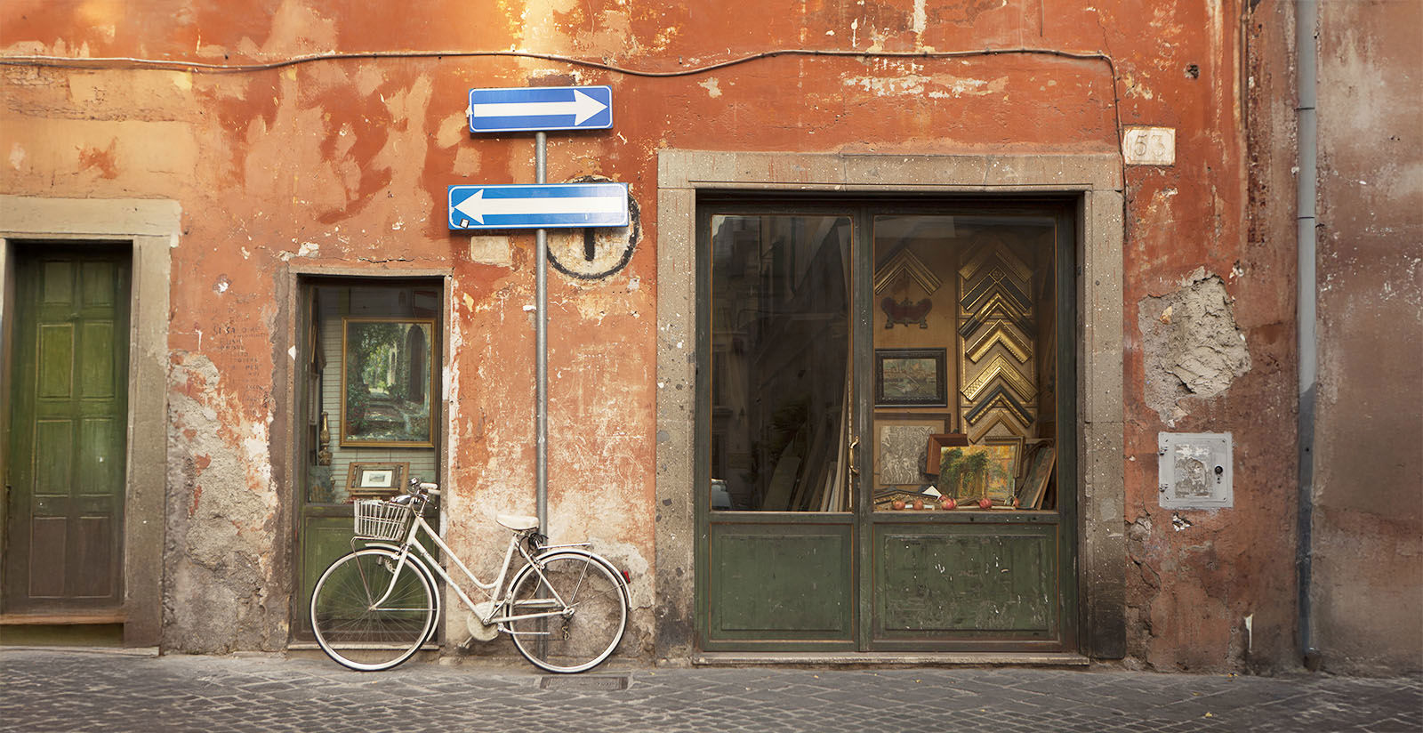 FH55 Hotels - Botteghe artigiane romane: cosa vedere a Trastevere e Monti 1