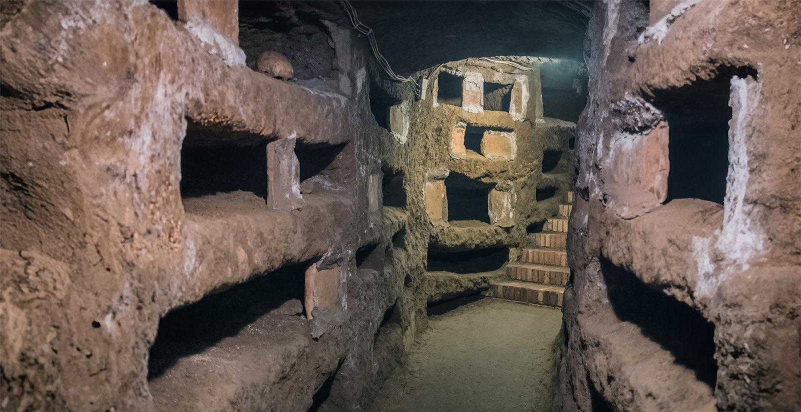 FH55 Hotels - Catacombs of Rome: History, Visit, and Where to Stay 1 FH55 Hotels - Catacombs of Rome: History, Visit, and Where to Stay 1