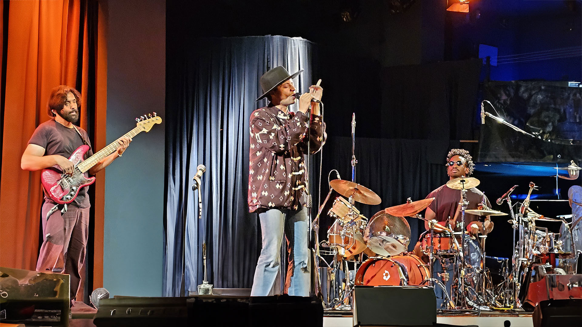 José James José James