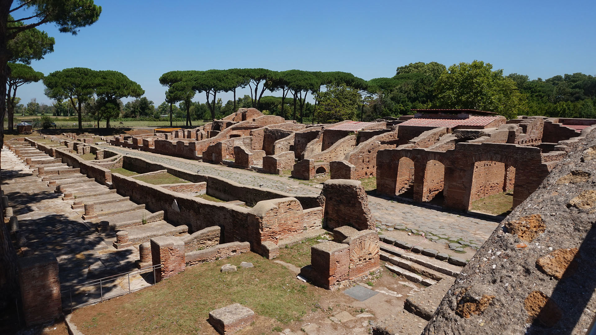FH55 Hotels - Ostia Antica: visita al sito archeologico a due passi da Roma 1