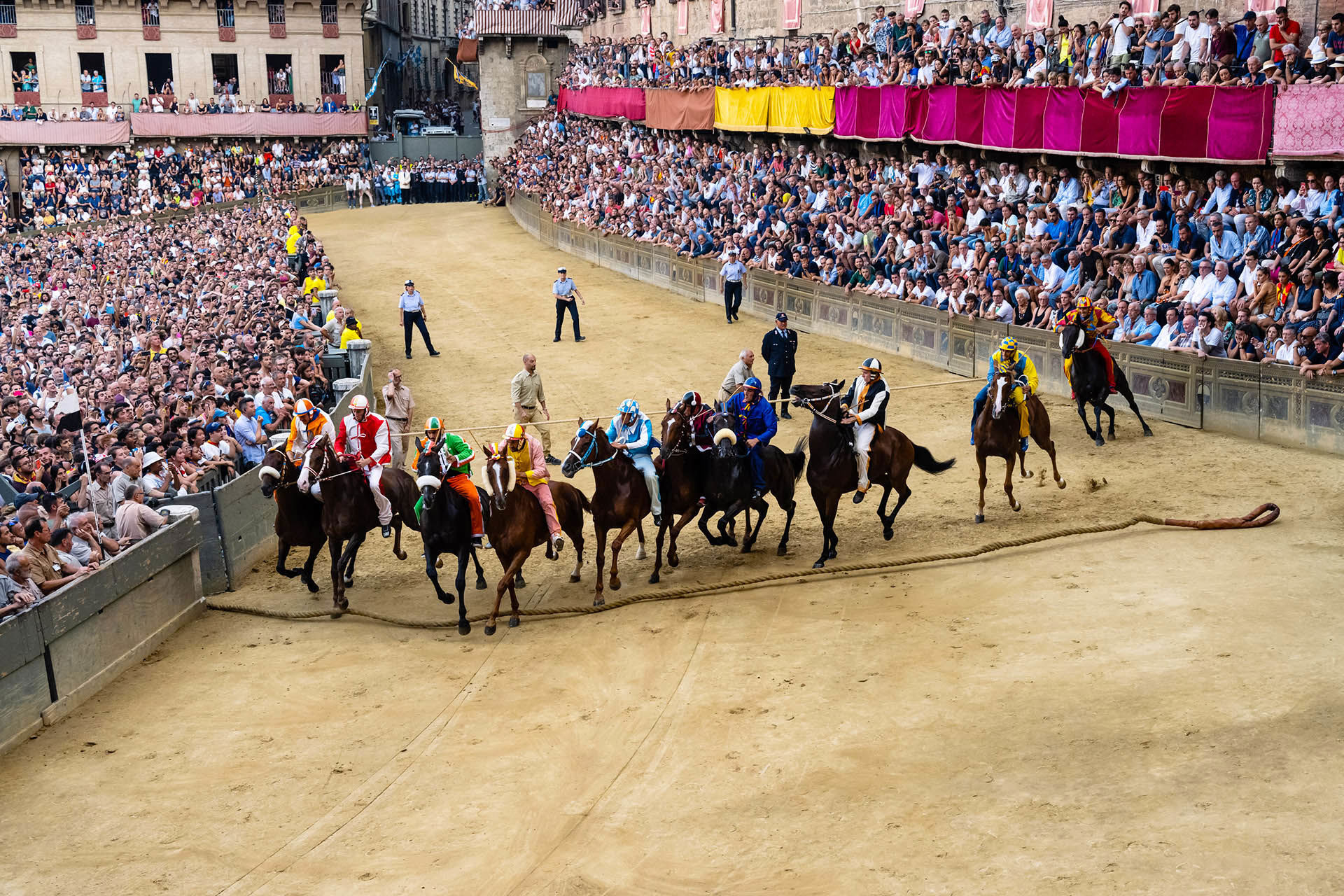 FH55 Hotels - Palio di Siena: storia, tradizione e date 1