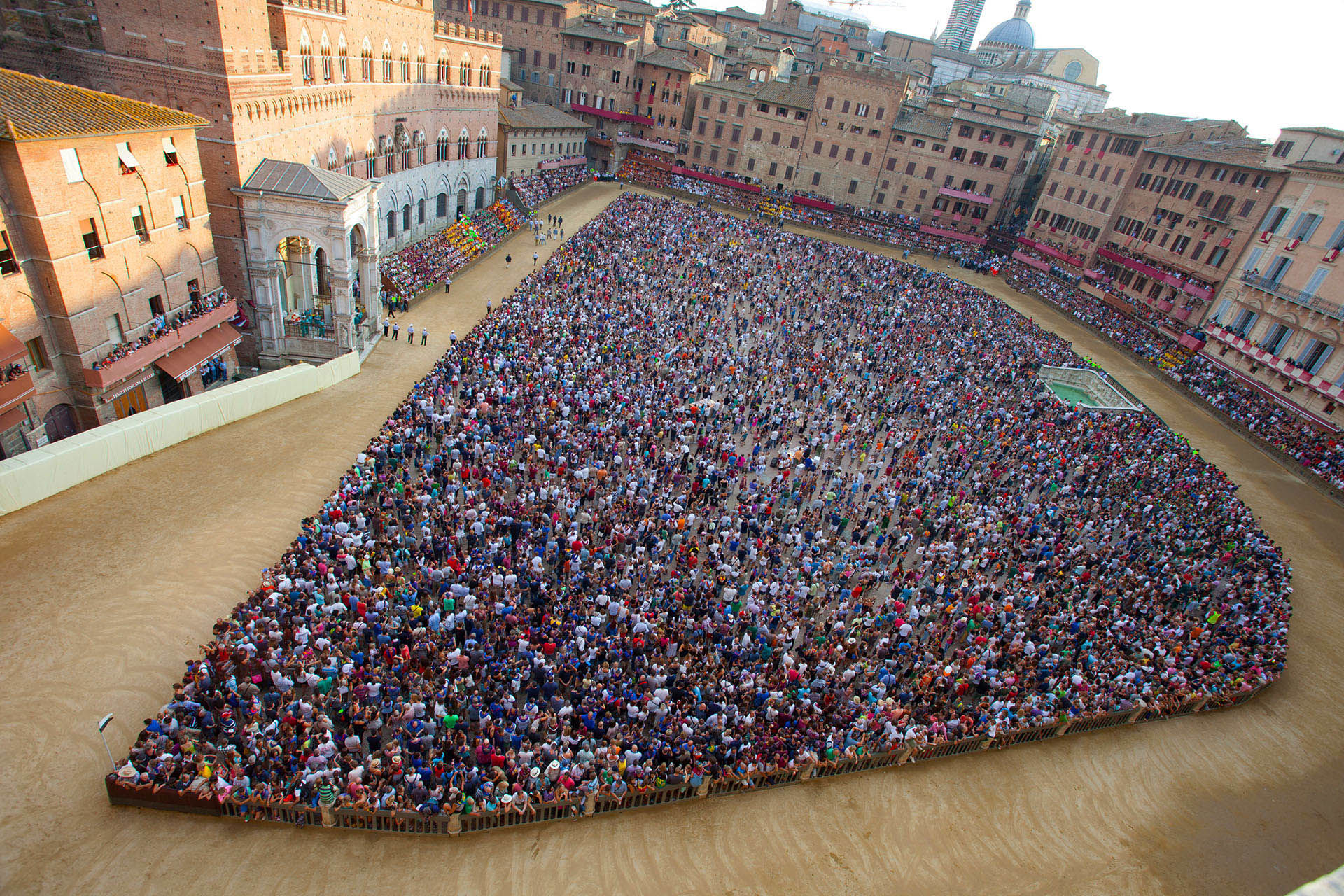 FH55 Hotels - Palio di Siena: storia, tradizione e date 1