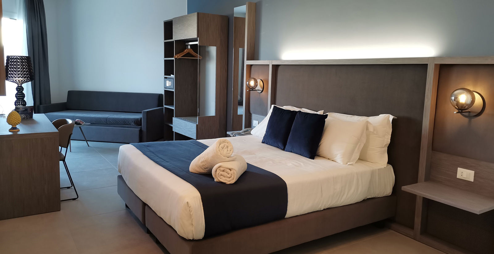 Komfort-Doppelzimmer mit Terrasse und Gartenblick 2