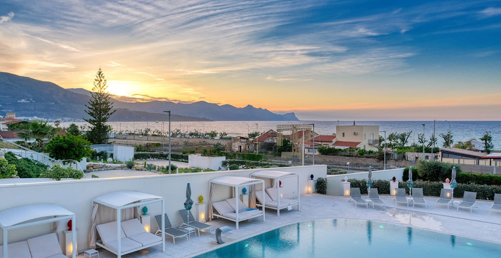 Resort with pool and spa near Trapani 6