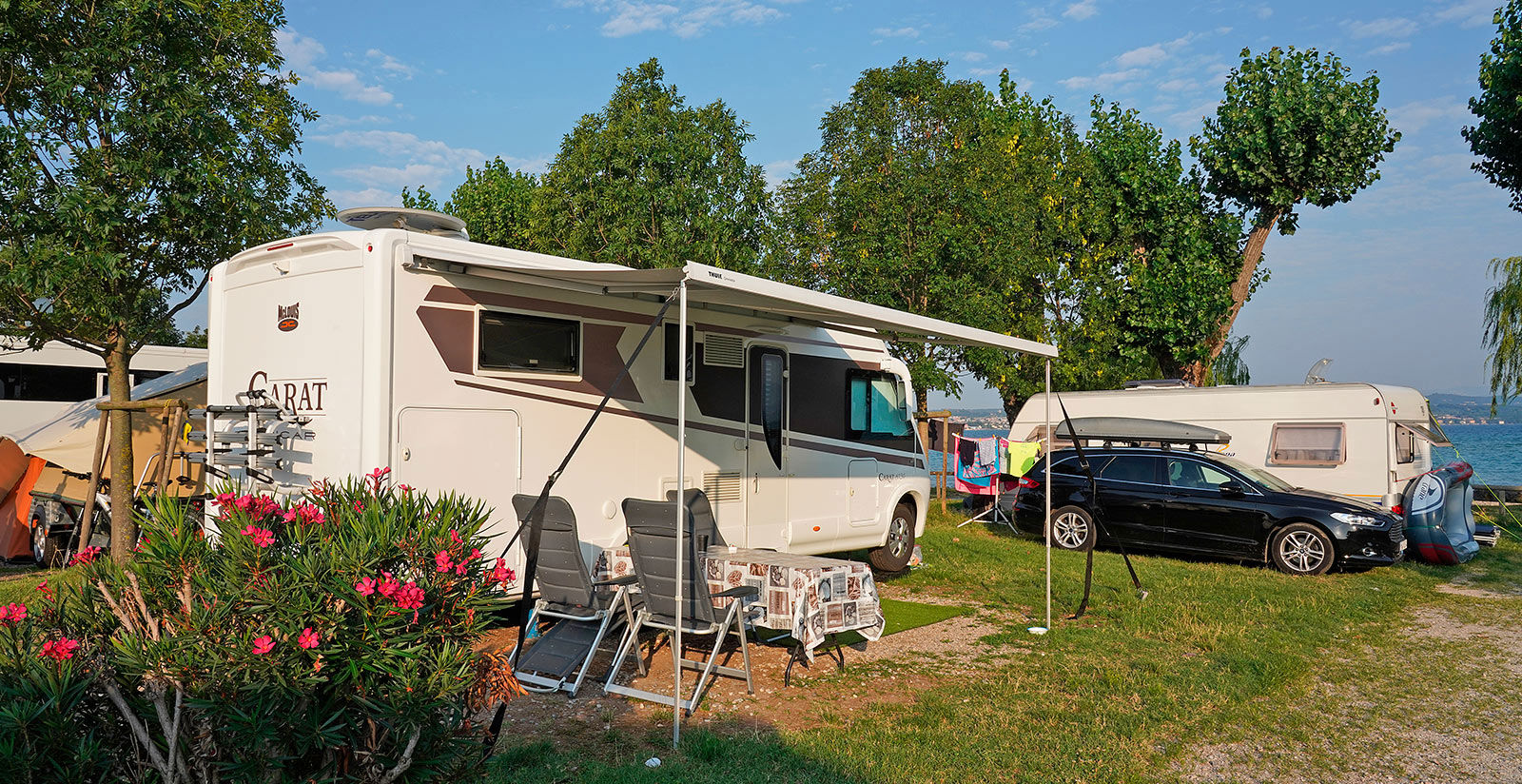 Stellplatz am See zweite Reihe Desenzano 3 Stellplatz am See zweite Reihe Desenzano 3