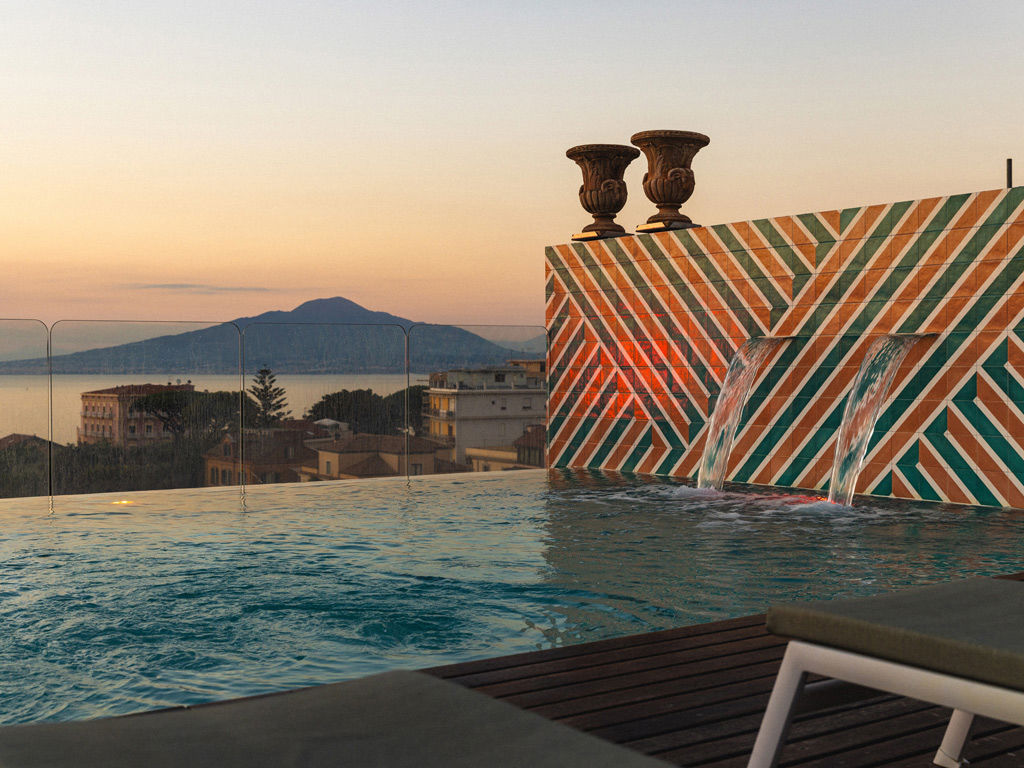 Un panorama mozzafiato sul centro storico di Sorrento 8