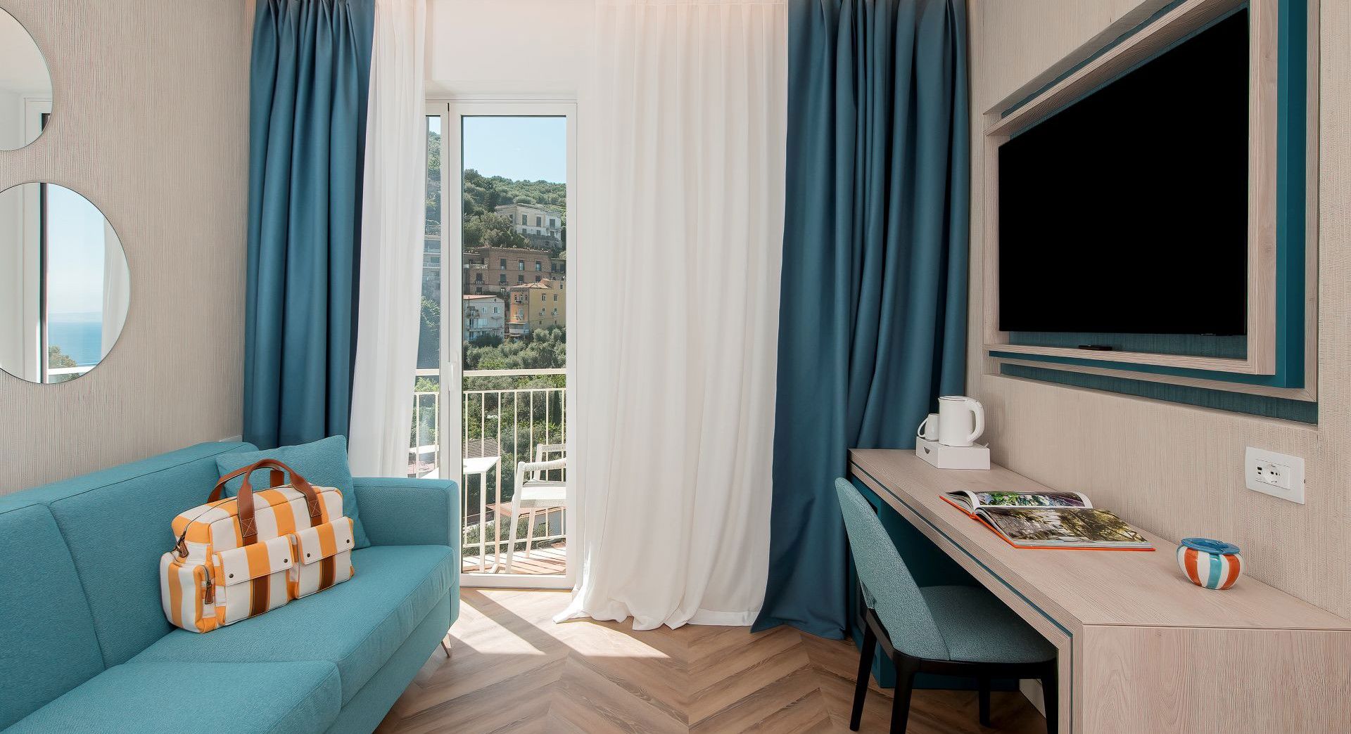 Junior Suite with sea view 2