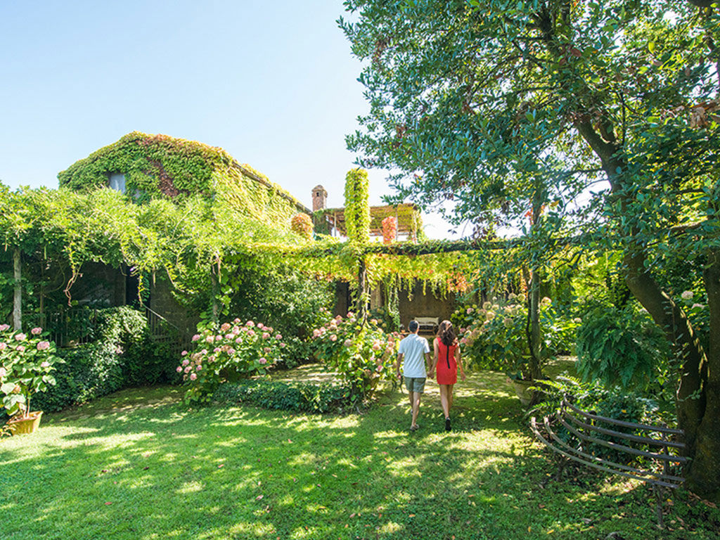 Outdoor Living Spaces 14