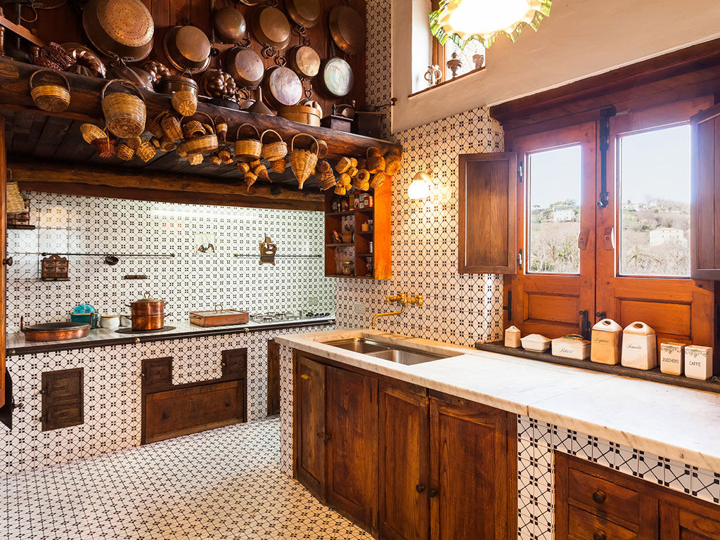 It makes us different! 16 It makes us different! 16