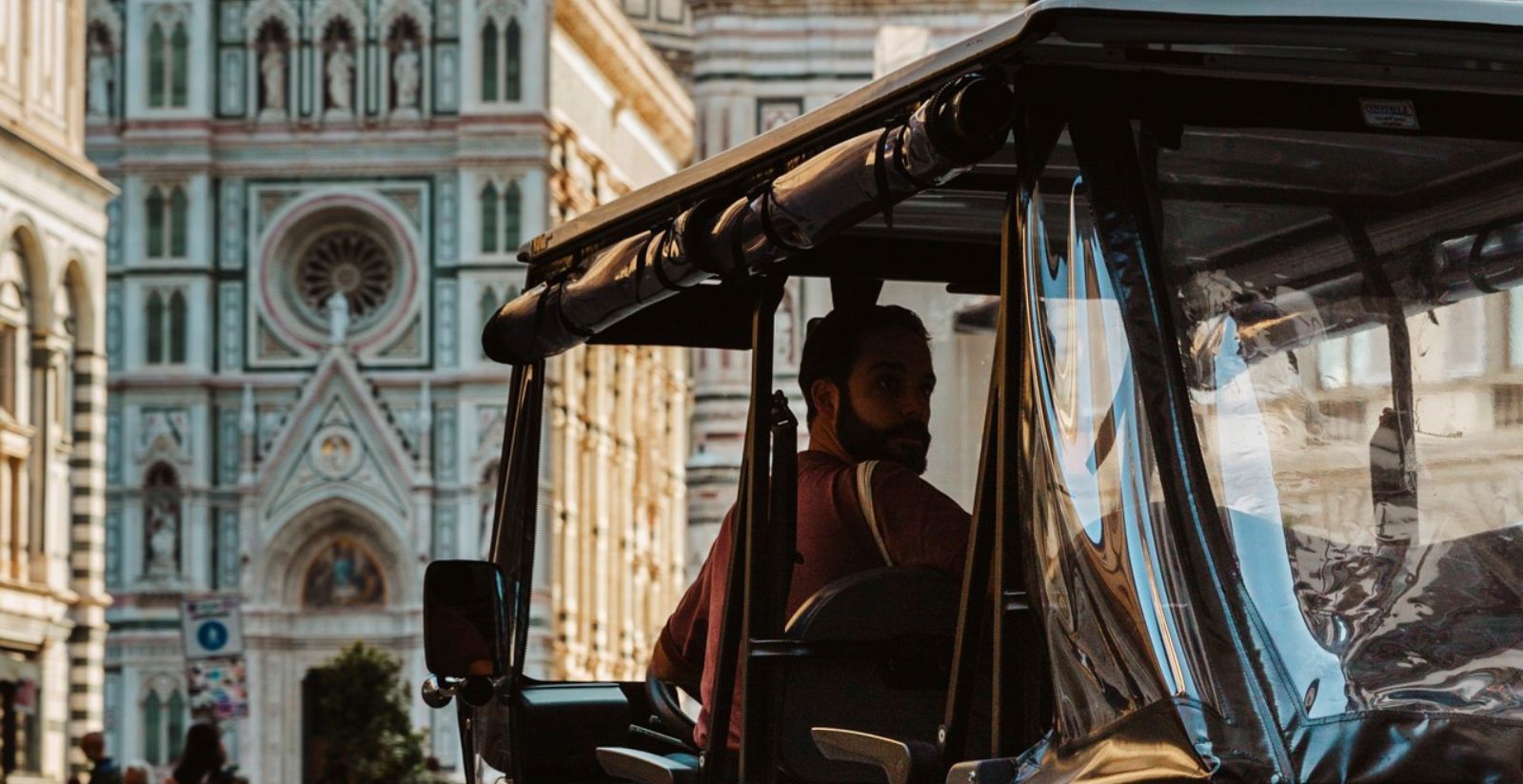 La strada di Firenze con un tour in golf cart 4