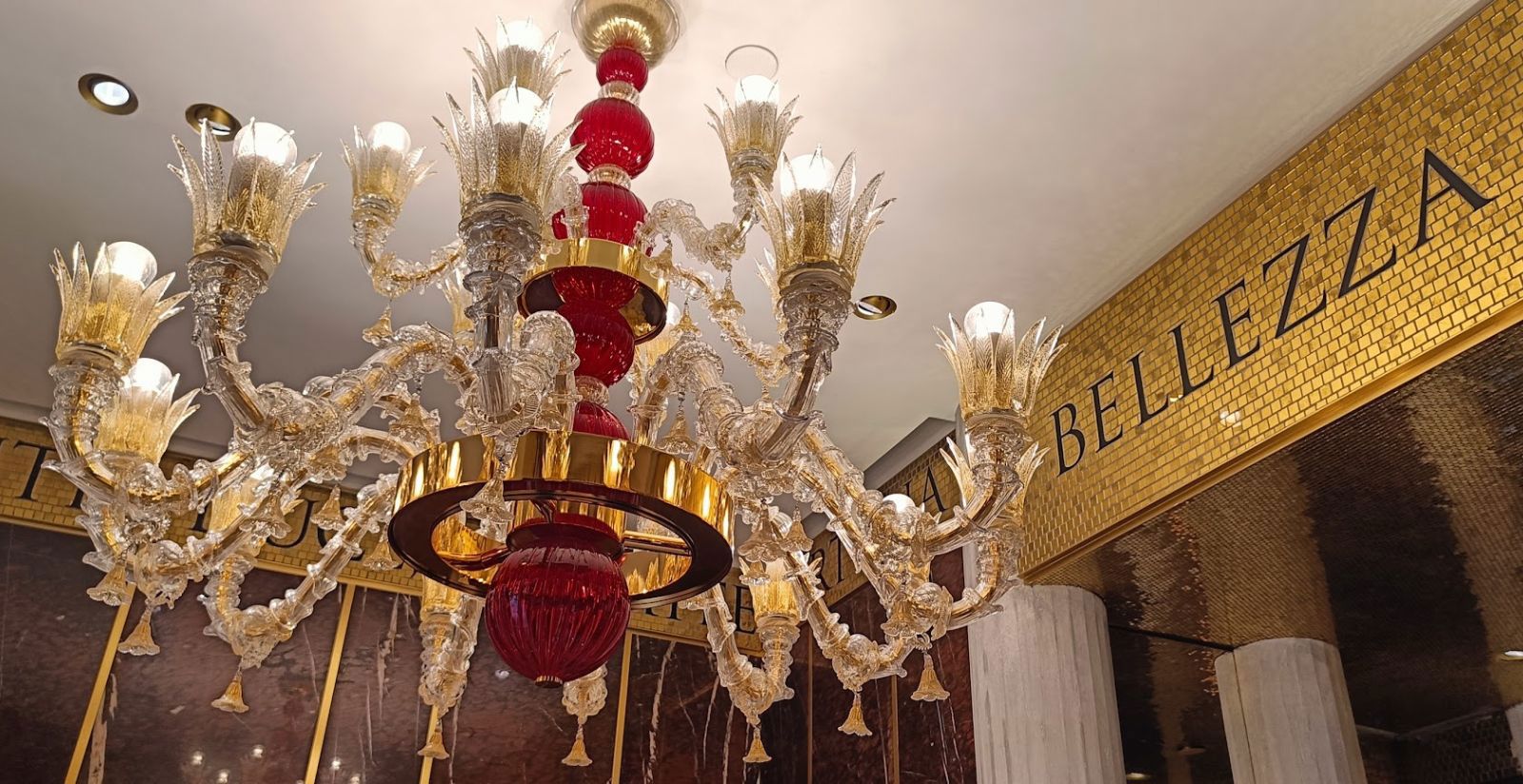 Full Immersion of the Roman Fashion 5