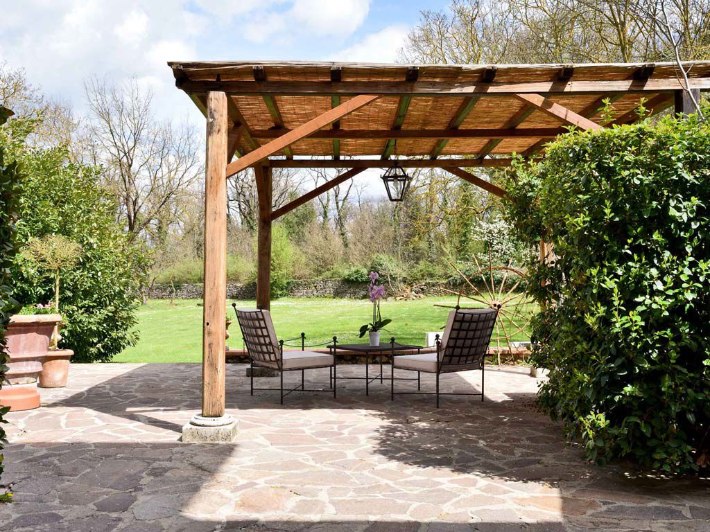 Classic with terrace 14