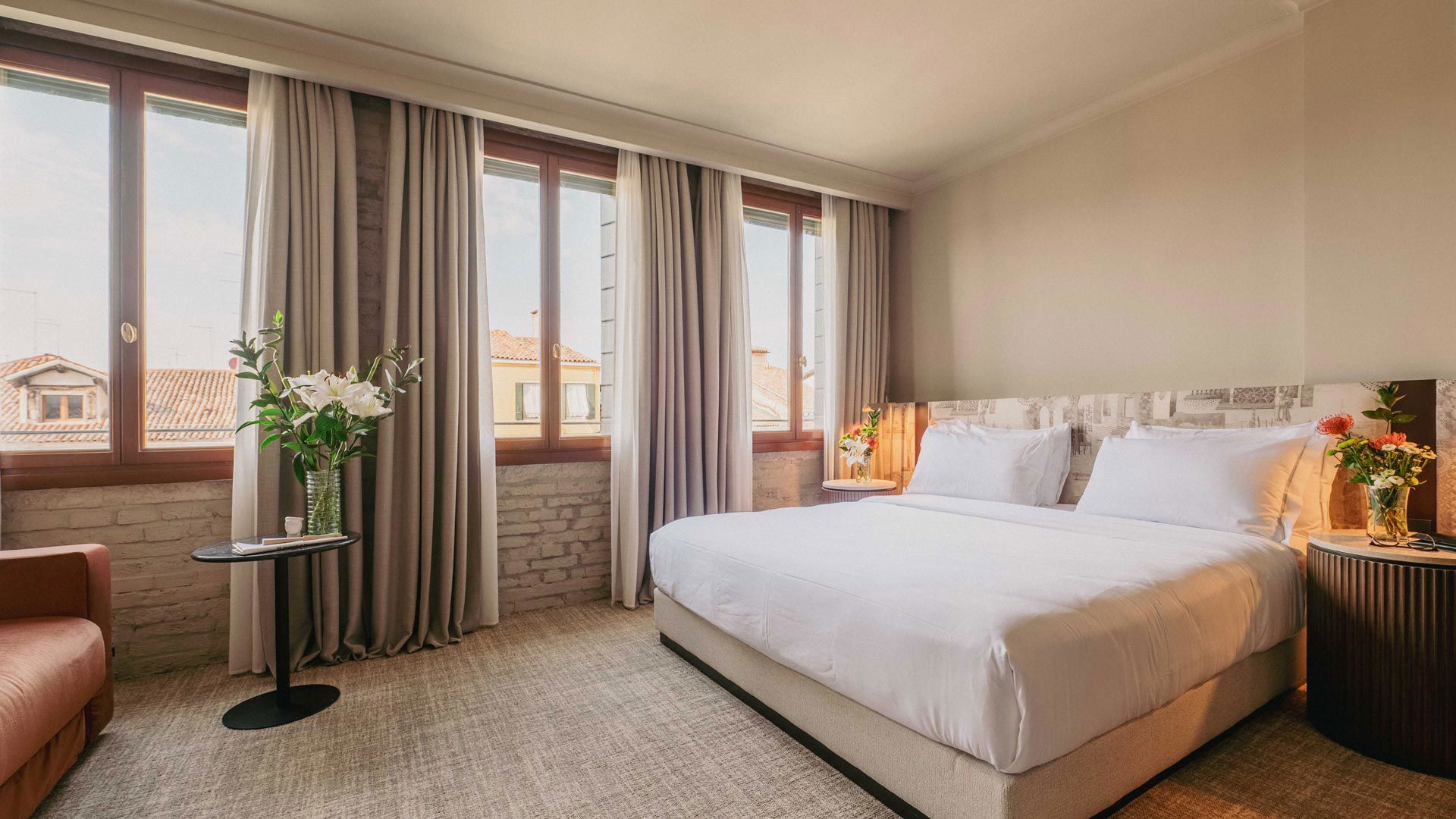 Suite 11