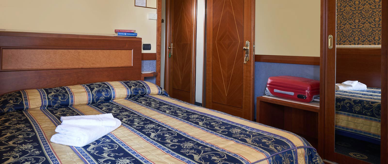 Camera matrimoniale / Doppia 5 Camera matrimoniale / Doppia 5