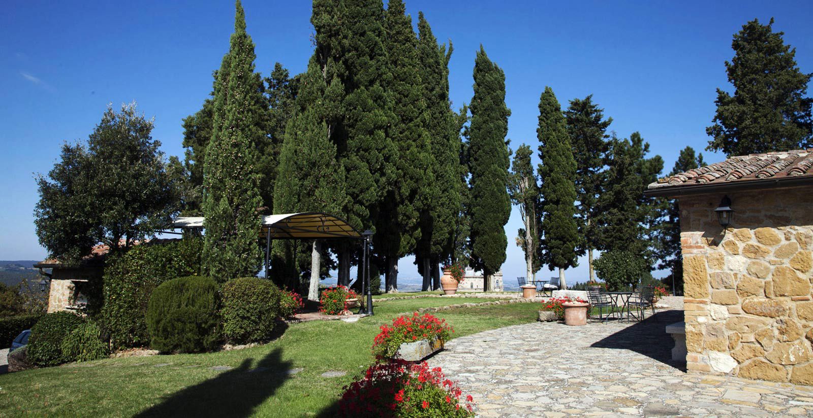 Services and Amenities 6