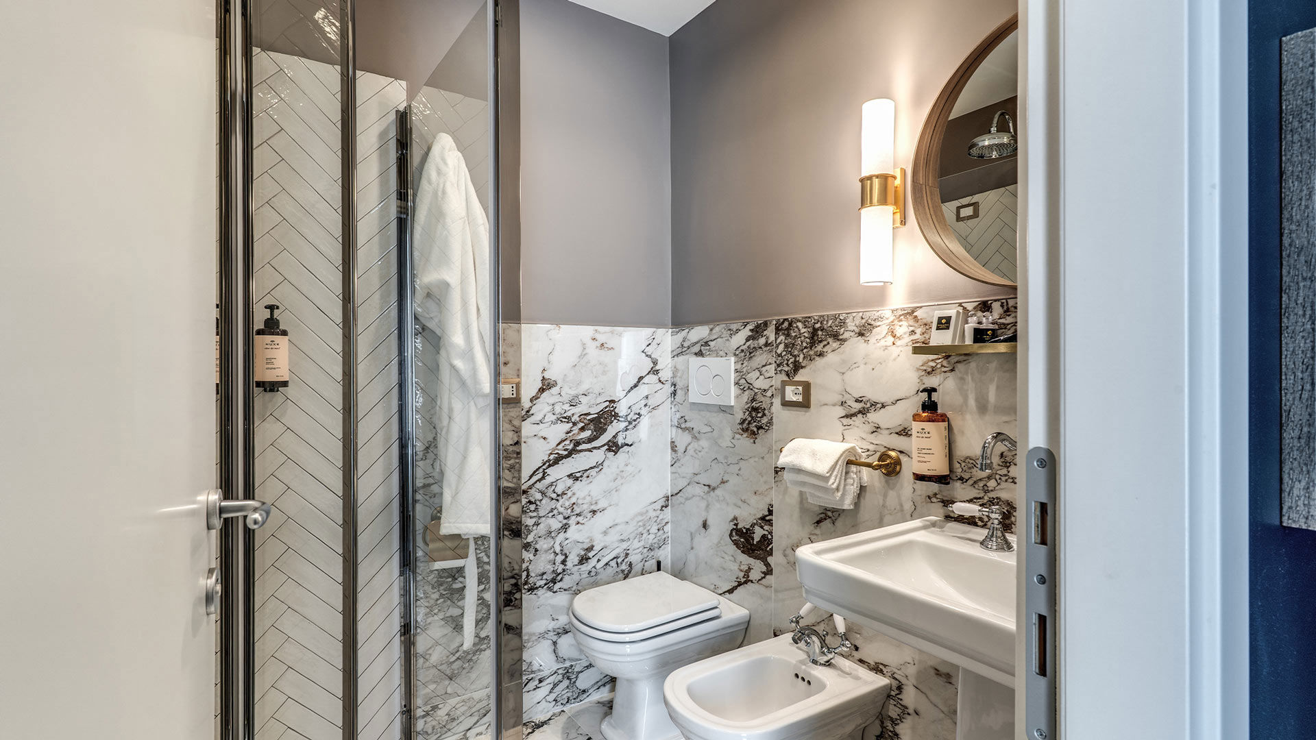 Executive Triple with City View 4