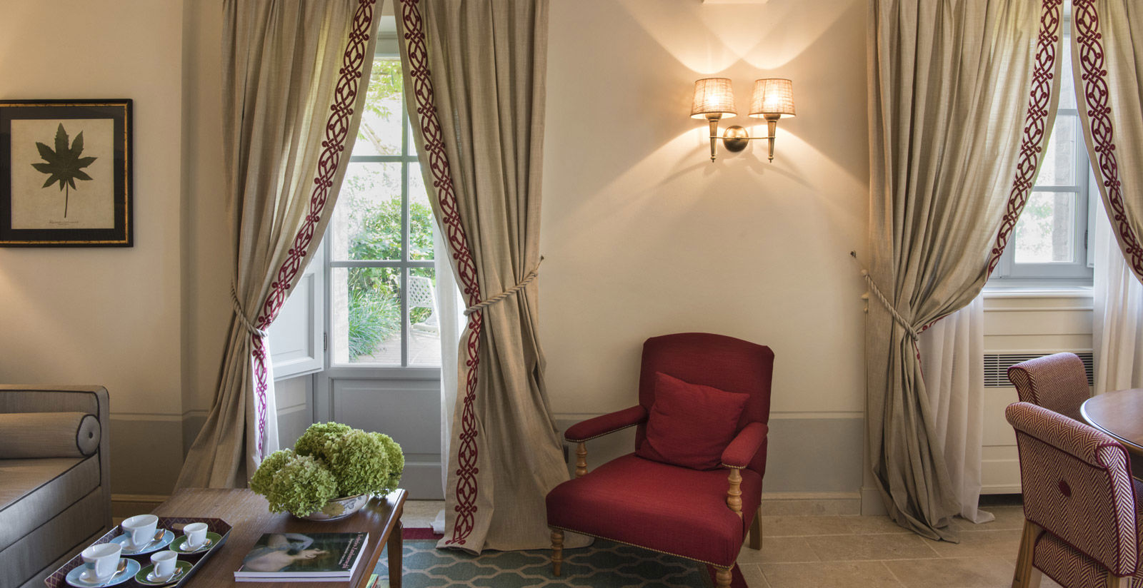 Signature Suite 14