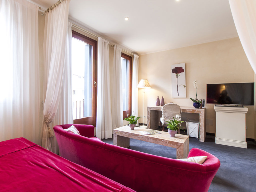 Charming Hotel Dei Chiostri 18