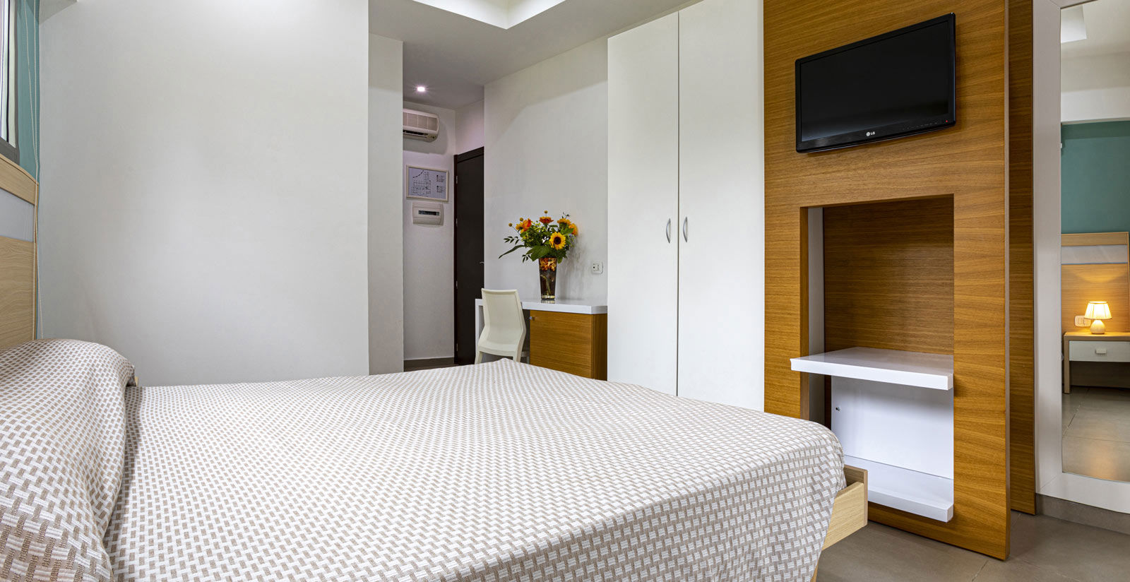 Camera Doppia 9 Camera Doppia 9