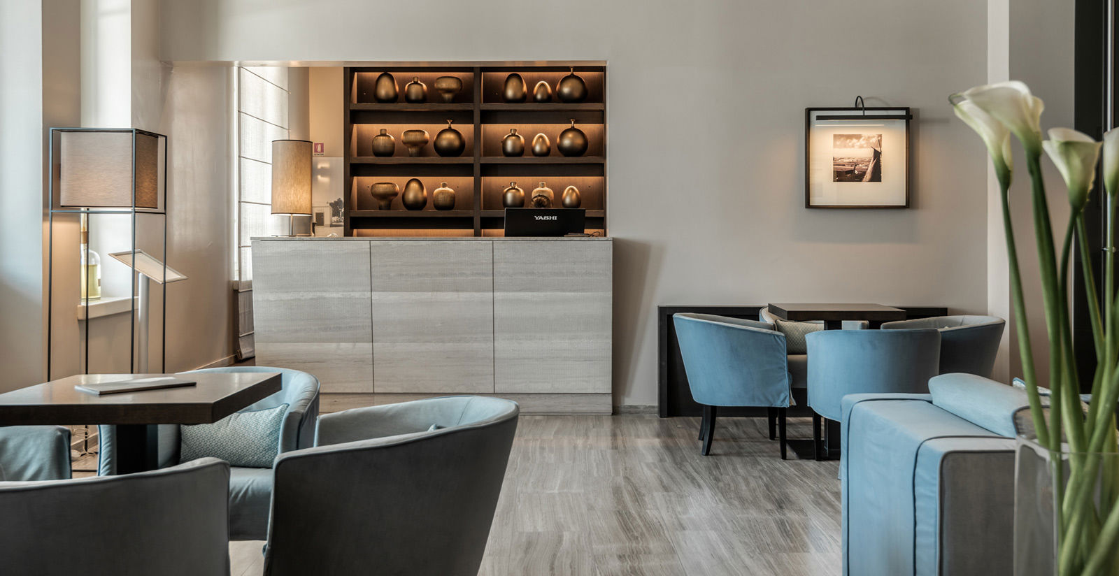 The <em>Villa</em> is a special place, designed for an exclusive and at the same time comfortable retreat. 10 The <em>Villa</em> is a special place, designed for an exclusive and at the same time comfortable retreat. 10