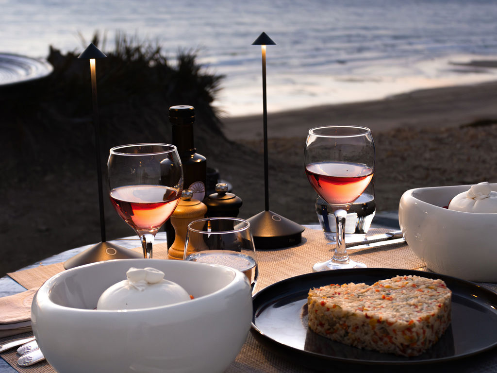 gallery-ocean/1024-sunset-picnic-2.jpg gallery-ocean/1024-sunset-picnic-2.jpg