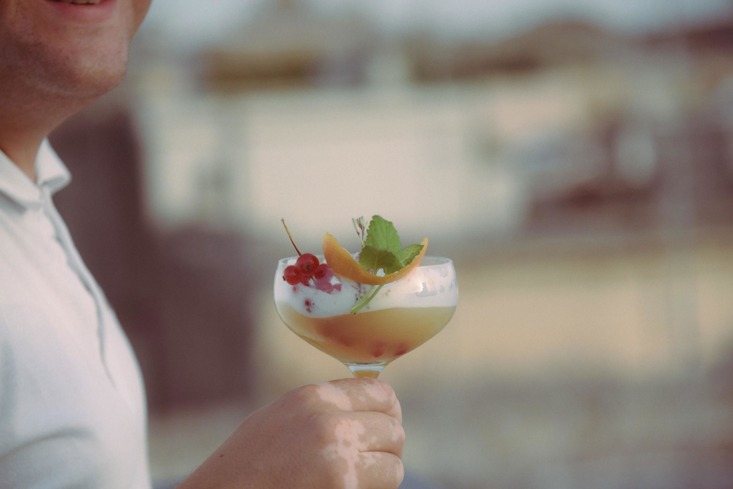 Prova i nostri Signature Cocktails al tramonto! 4