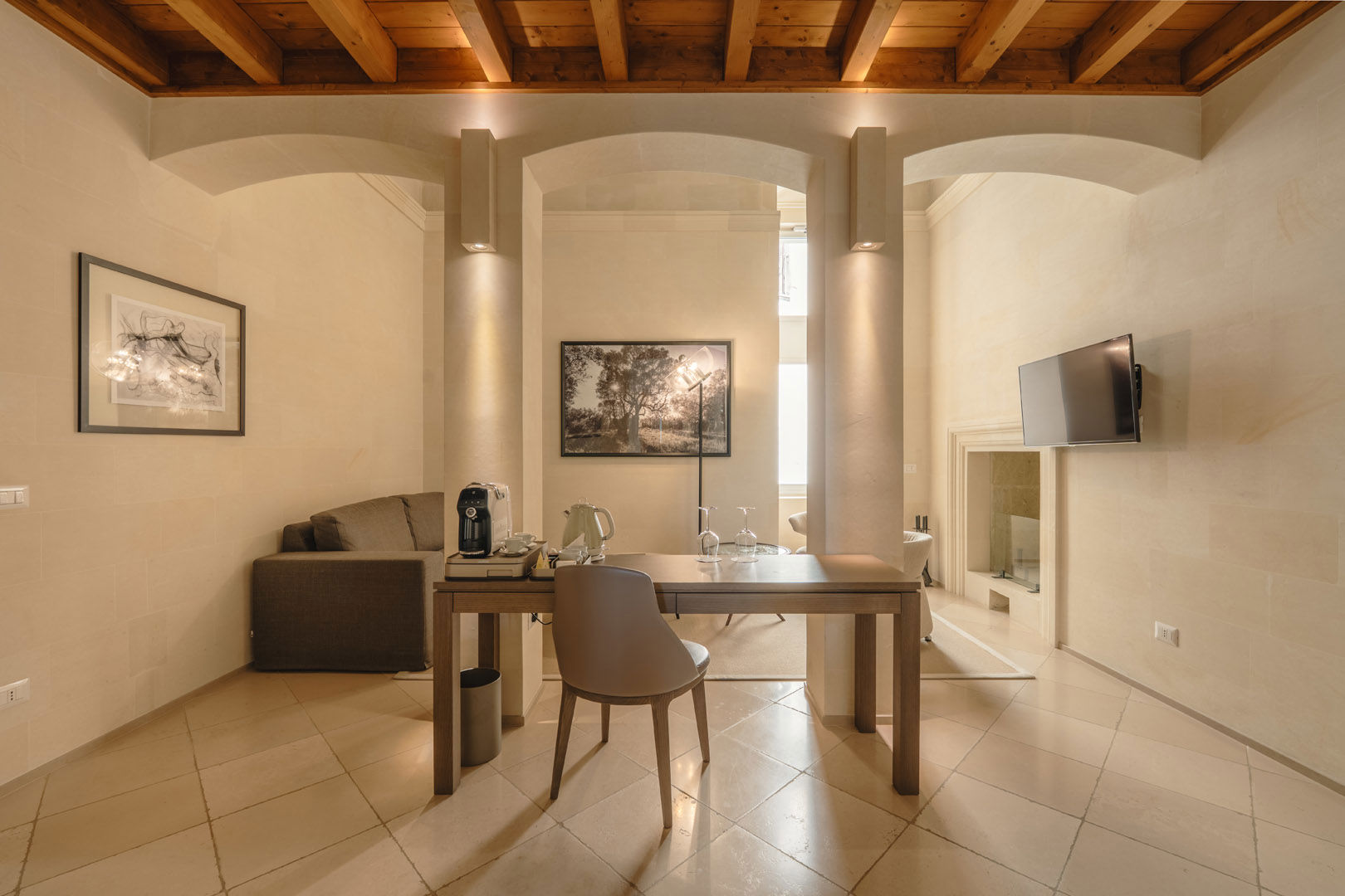 One Bedroom Suite 2