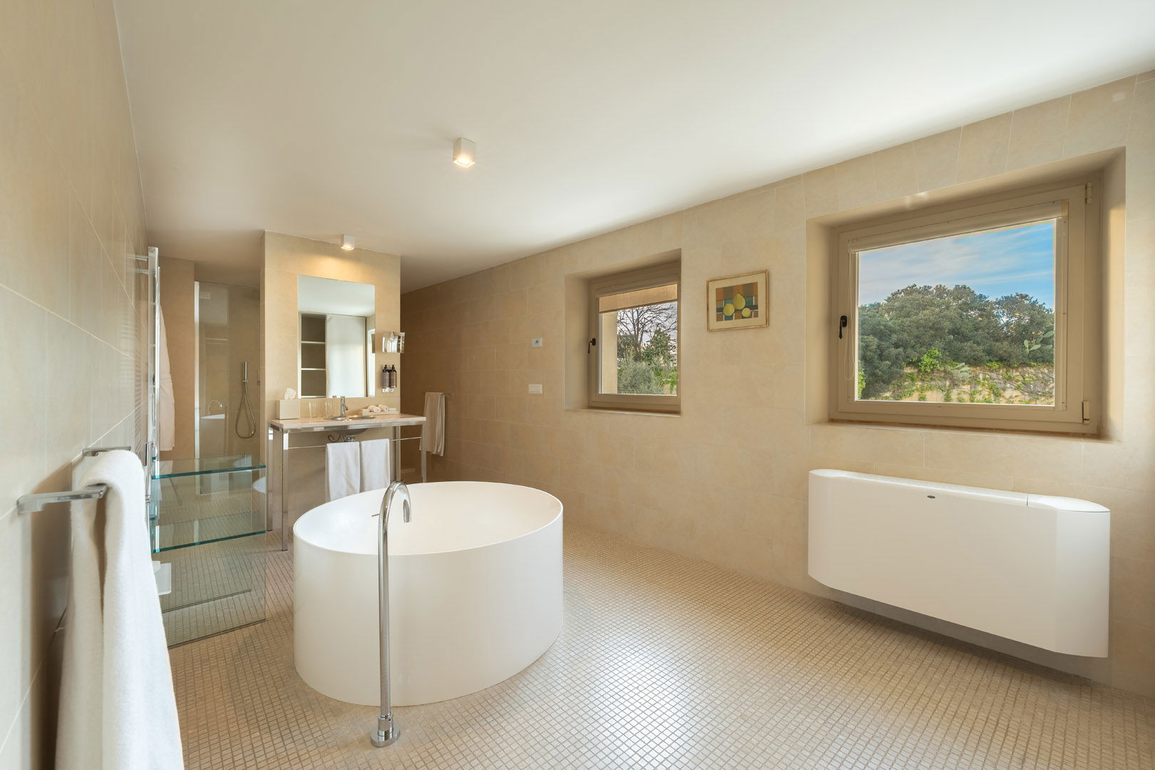 One Bedroom Suite 7