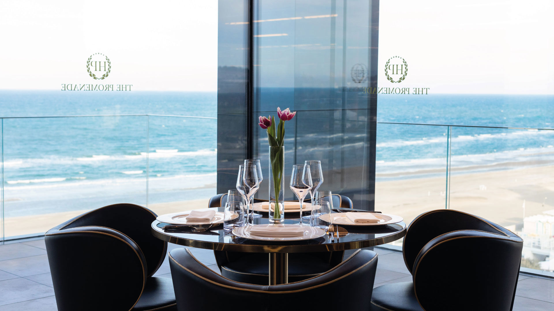 The Floor - Panoramic Restaurant 6