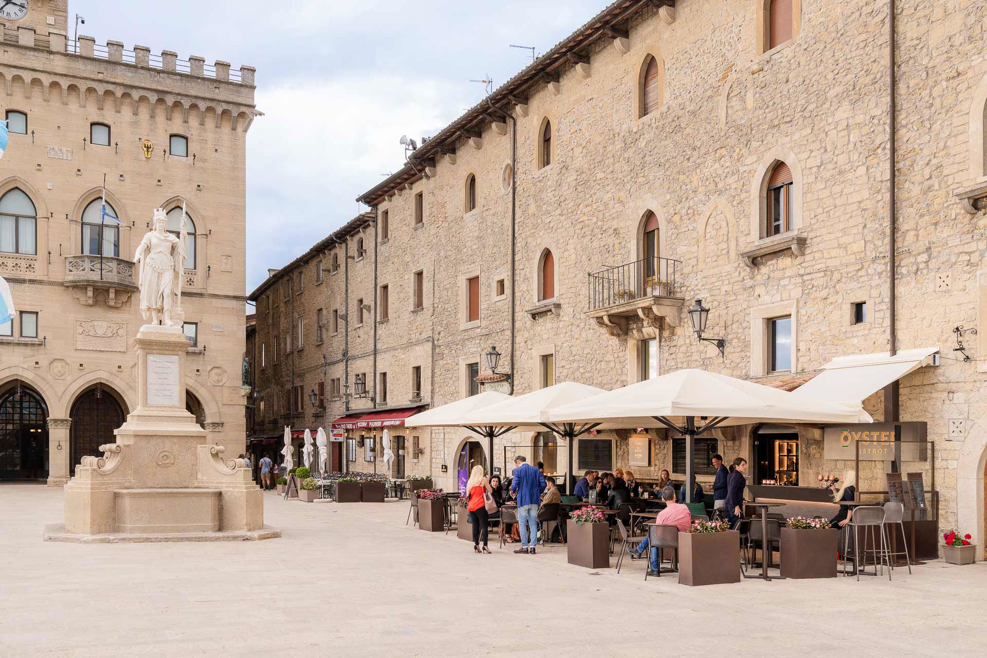 SHOP & DINE IN SAN MARINO 9 SHOP & DINE IN SAN MARINO 9
