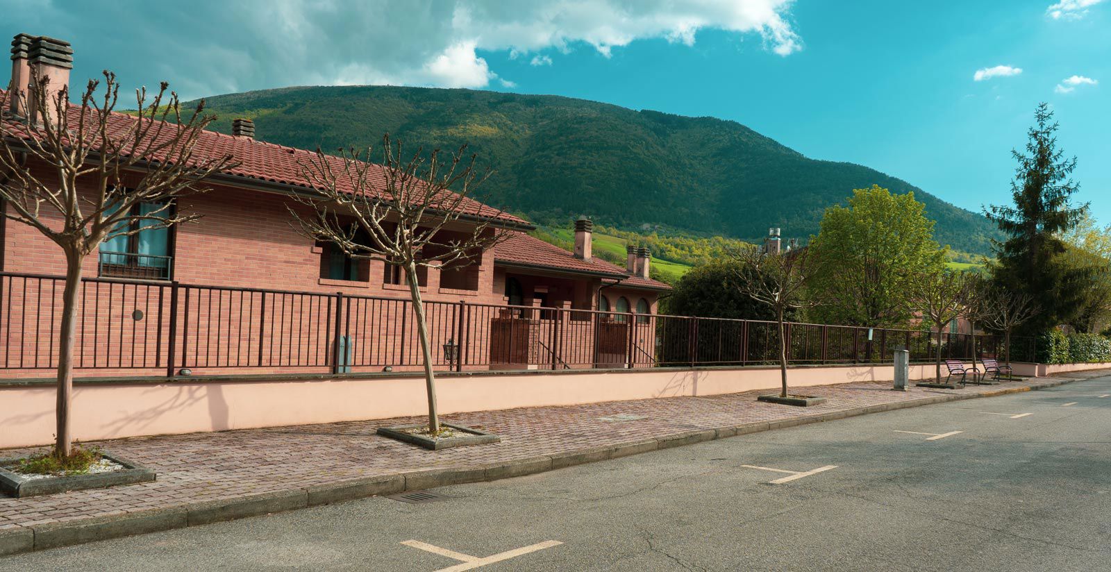 top-assisi/1600_esterno9.jpg top-assisi/1600_esterno9.jpg