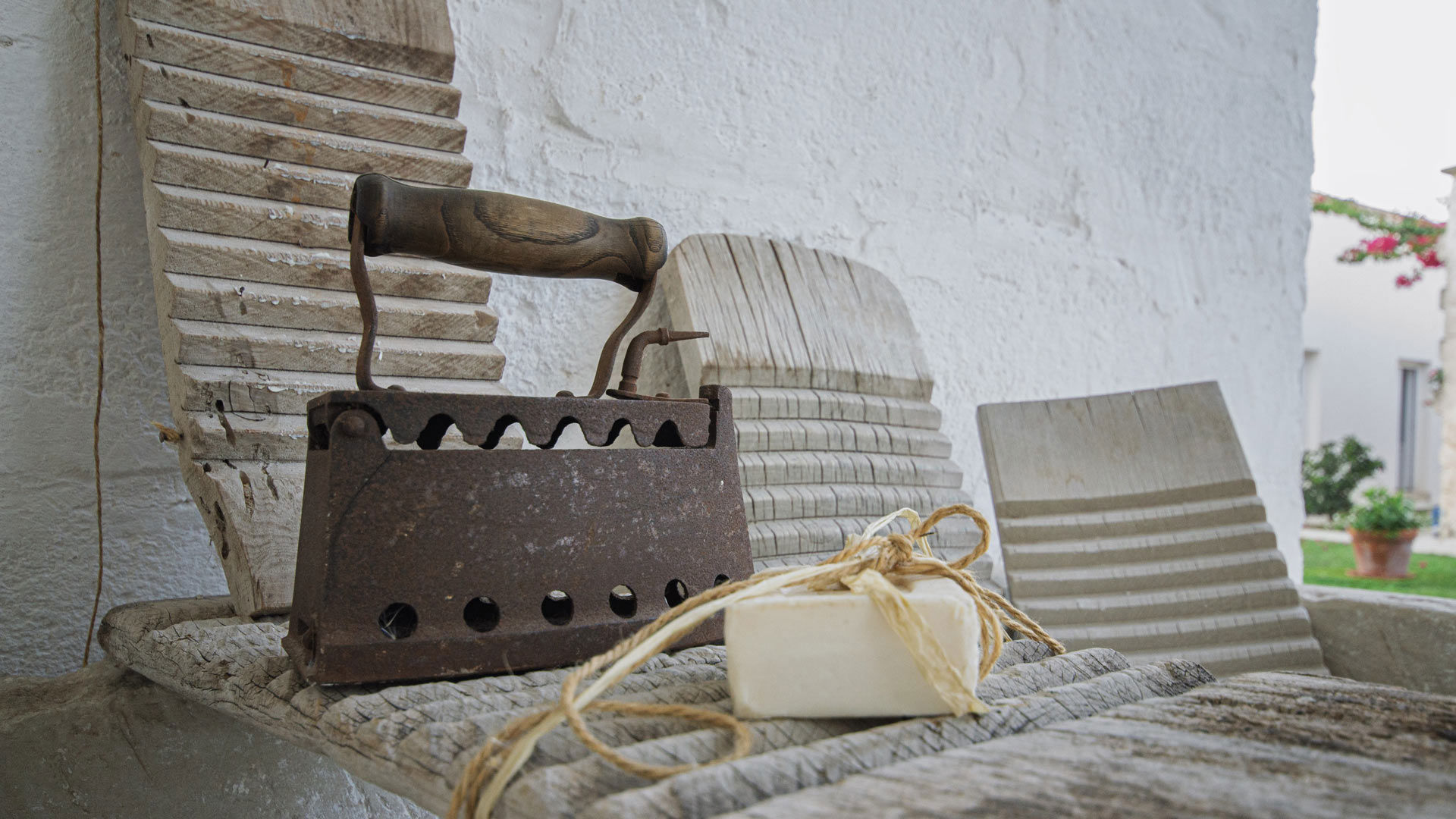 A rejuvenating stay between land and sea 8