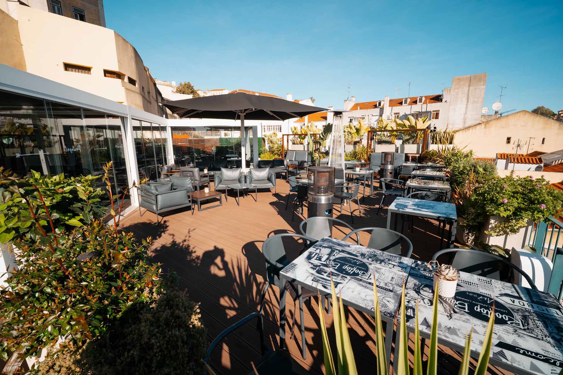 Rooftop & Bar 13