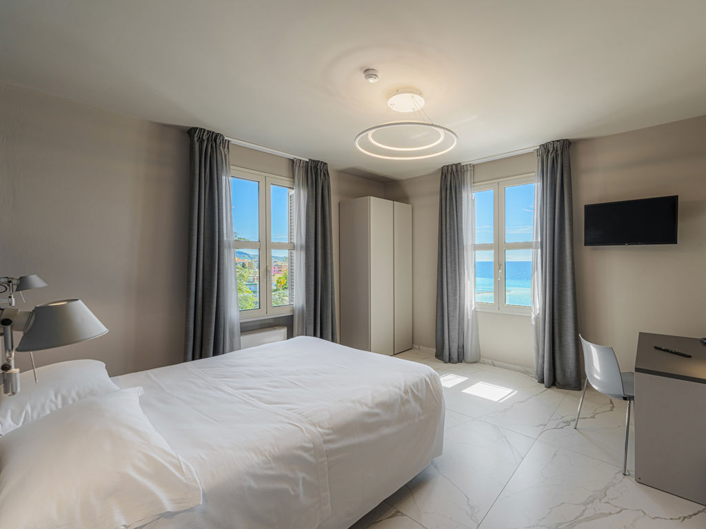 gallery/1024-deluxe-vista-mare-2.jpg gallery/1024-deluxe-vista-mare-2.jpg