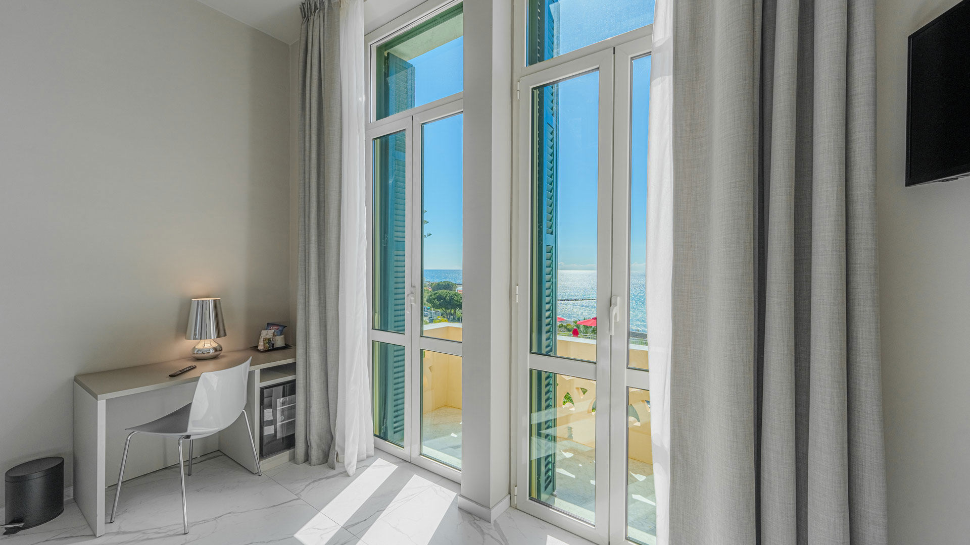 Deluxe con Balcone Vista Mare 10