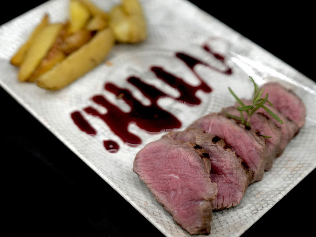 gallery/1024_TENERA-TAGLIATA-DI-MANZO-CON-RIDUZIONE-DI-AMARONE.jpg