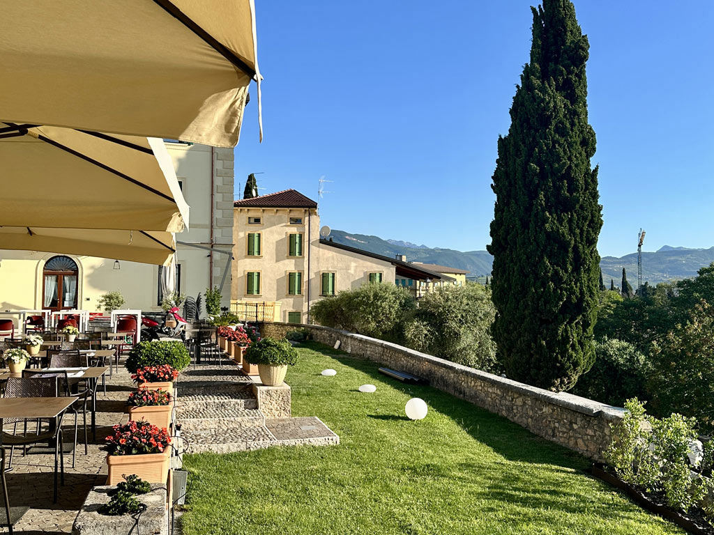 Valpolicella im Zimmer 10