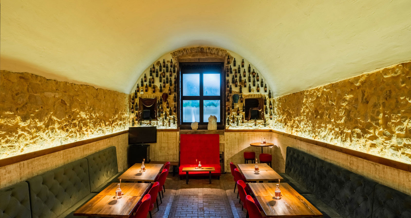 Wine Bar & Bistrò 18