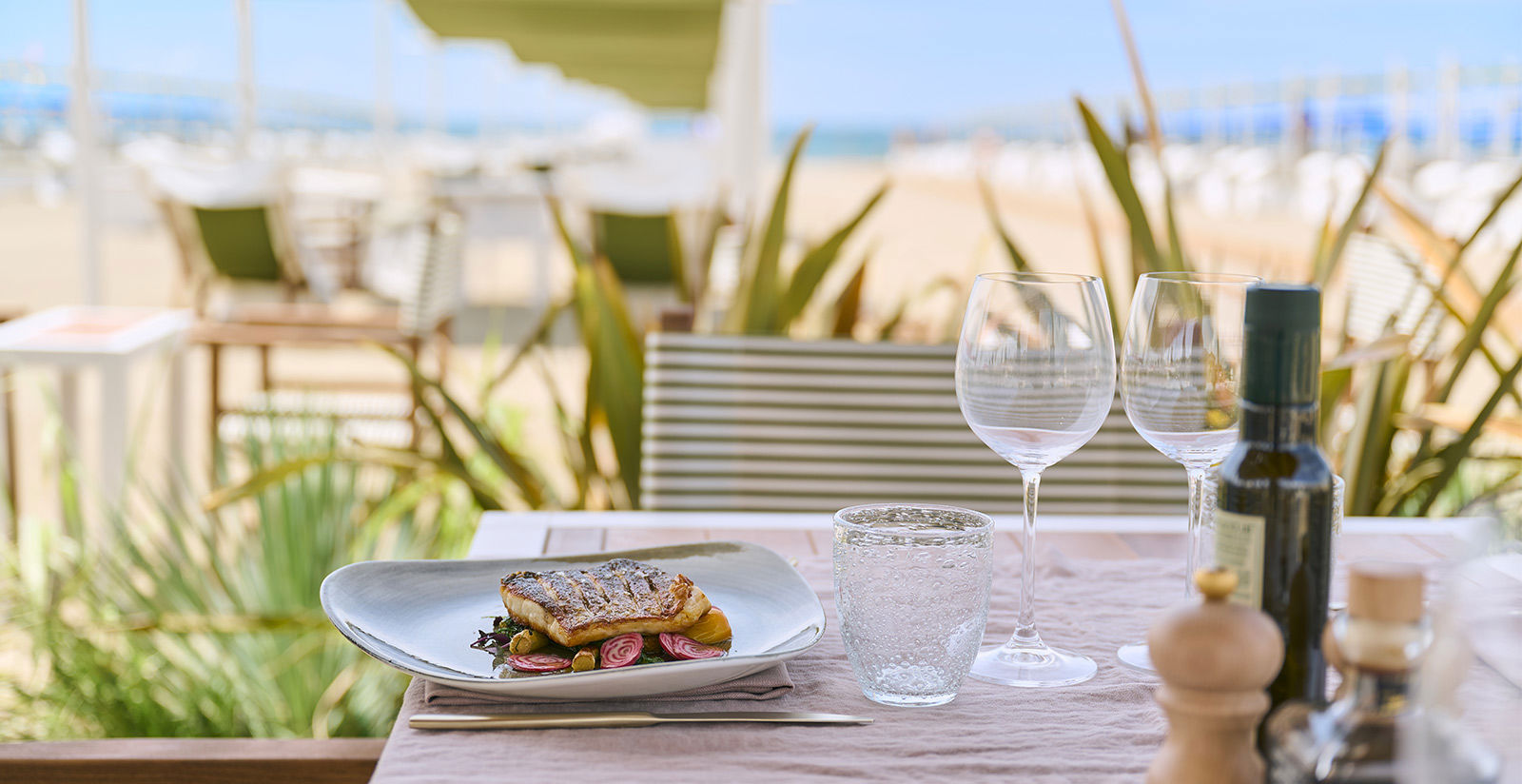 Beach Restaurant 6 Beach Restaurant 6